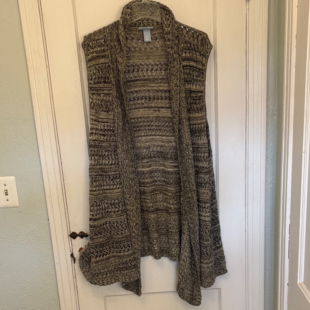 Liz & Me sleeveless knit cardigan
